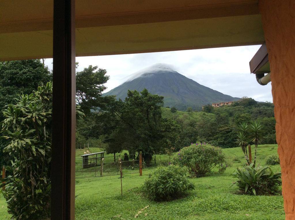 Cabinas Los Guayabos Hotel La Fortuna Стая снимка