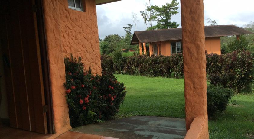 Cabinas Los Guayabos Hotel La Fortuna Стая снимка