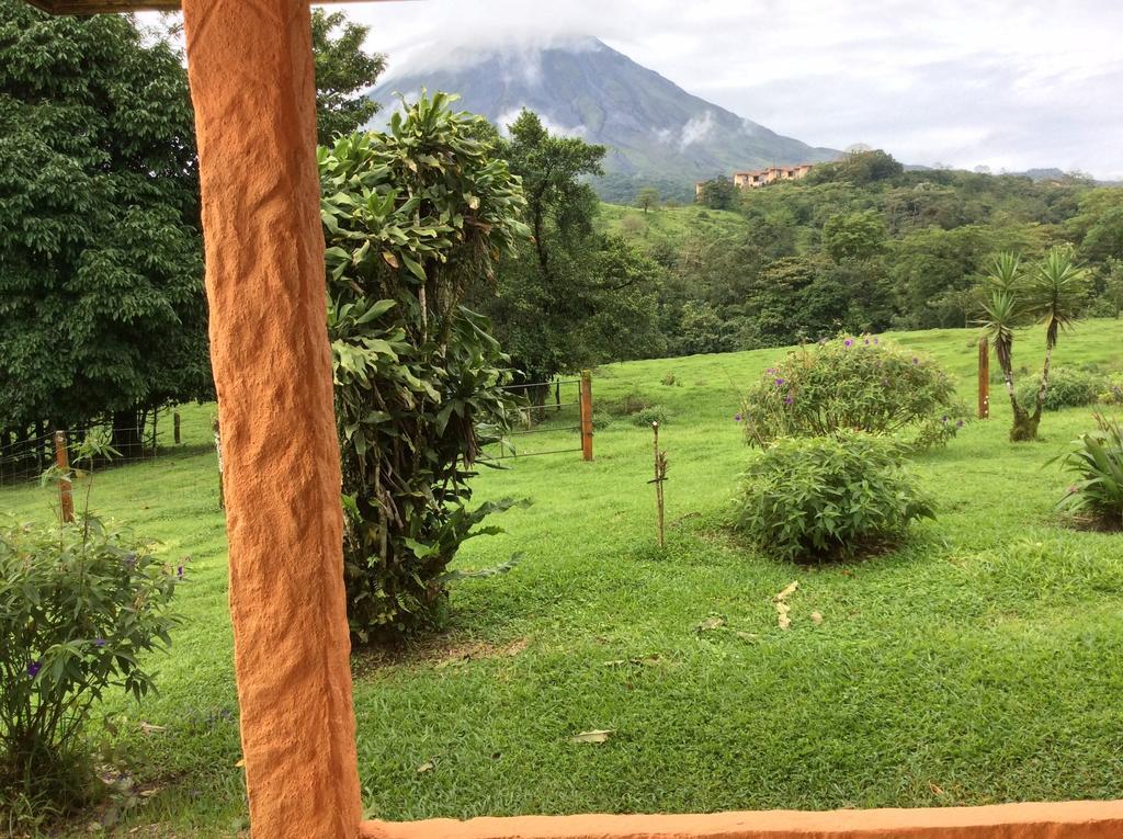Cabinas Los Guayabos Hotel La Fortuna Стая снимка