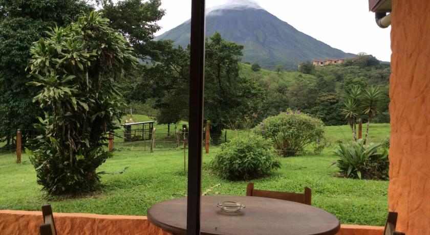 Cabinas Los Guayabos Hotel La Fortuna Екстериор снимка