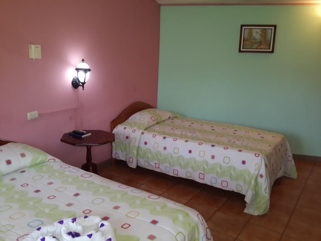 Cabinas Los Guayabos Hotel La Fortuna Стая снимка