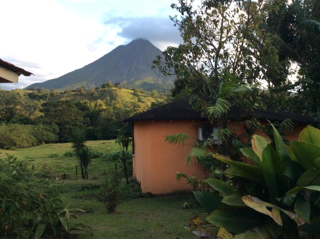 Cabinas Los Guayabos Hotel La Fortuna Екстериор снимка