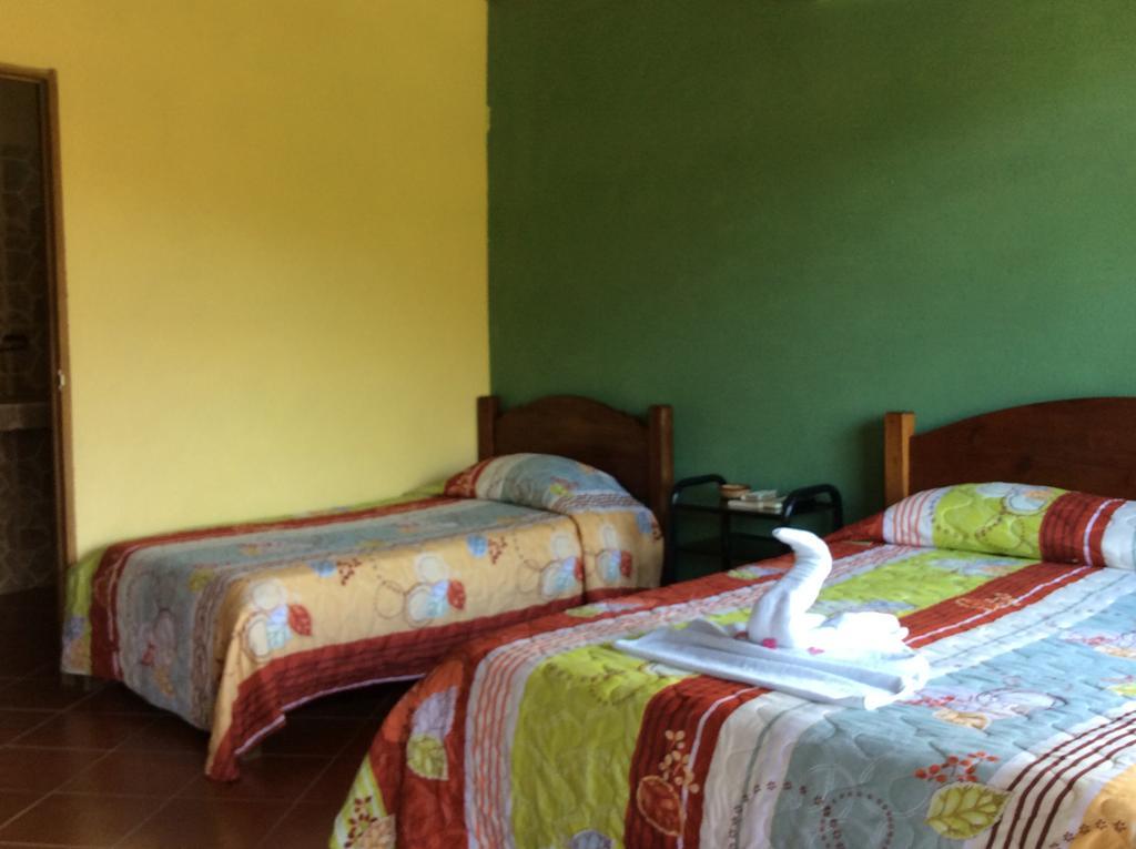 Cabinas Los Guayabos Hotel La Fortuna Екстериор снимка