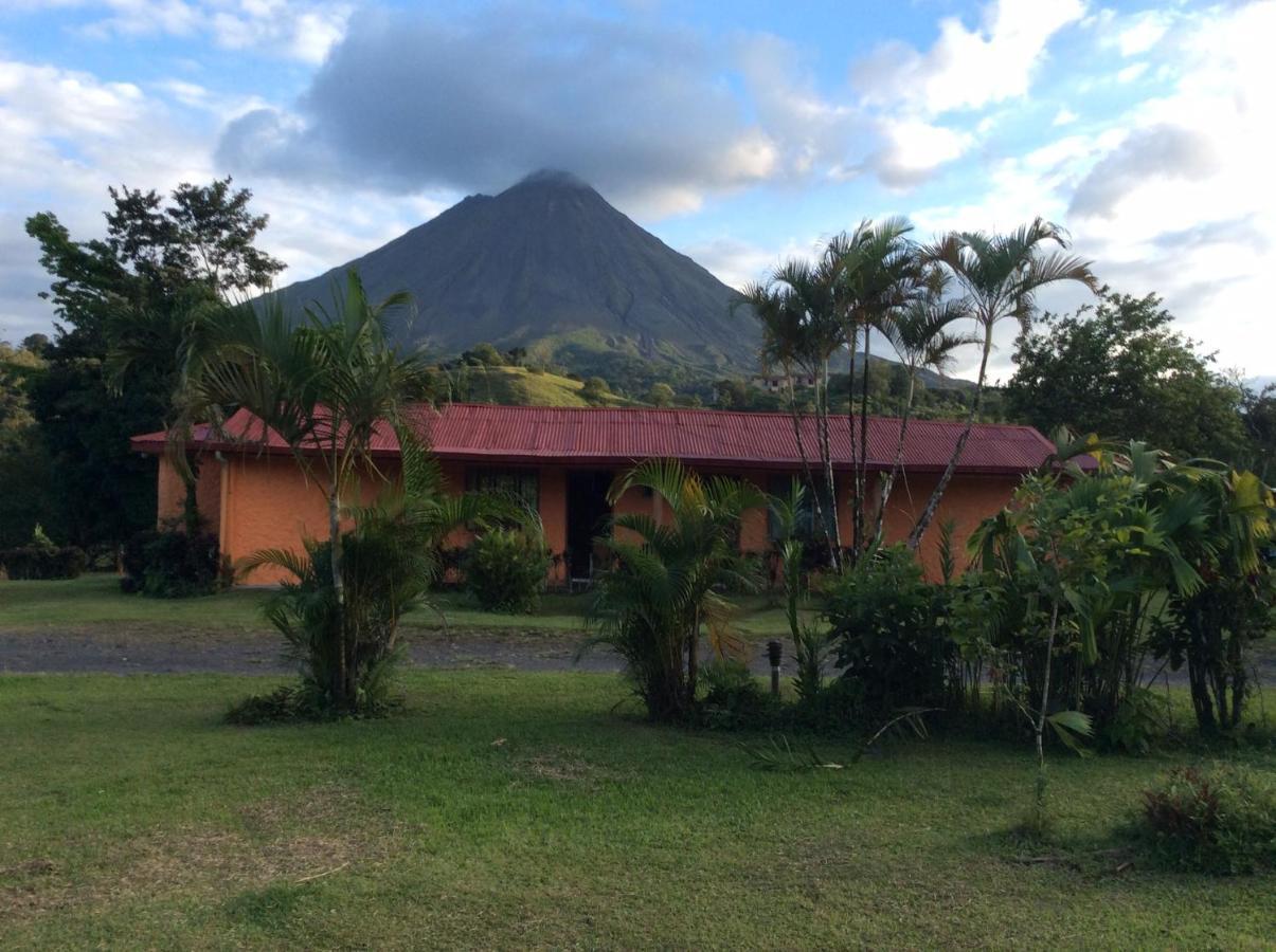 Cabinas Los Guayabos Hotel La Fortuna Екстериор снимка